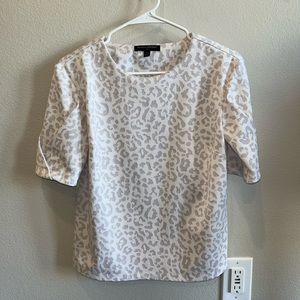 Banana Republic Short Sleeve Sweatshirt